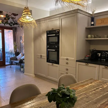 Bed & Breakfast Maison Louisa